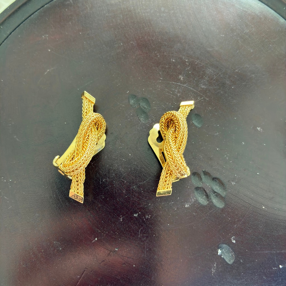 Vintage Grosse 1962 Gold Tone Knot ClipOn Earrings-Made for Christian Dior